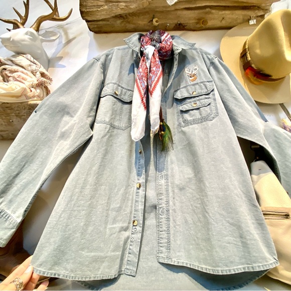 Upcycled Wildlife 🫎 boho boyfriend shirt/shacket w country farmhouse cabin vibe - Picture 11 of 13